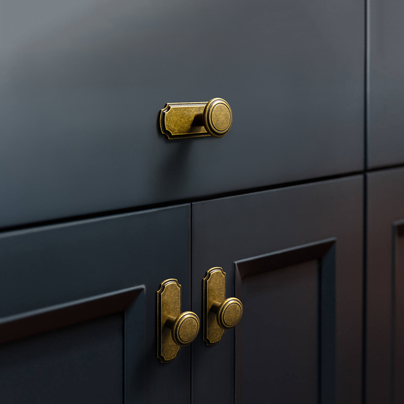 Goo-Ki Antique Brass Drawers K - مراجعة Furniture Hardware With Backplate وسعره